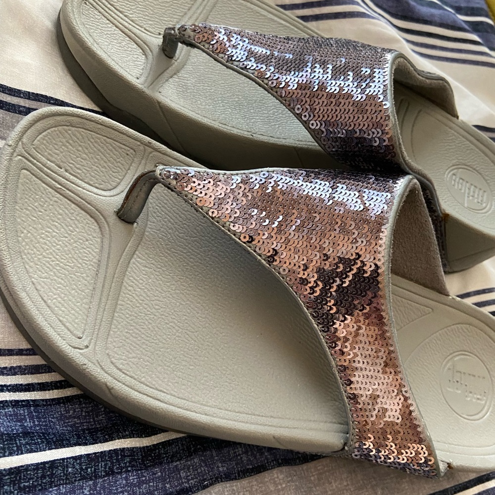 New, Flipflop company. Beautiful! Size 8